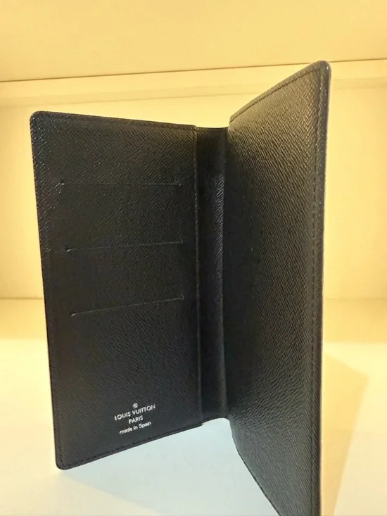 Louis Vuitton Black Long Wallet 100% Original - Picture 3 of 3